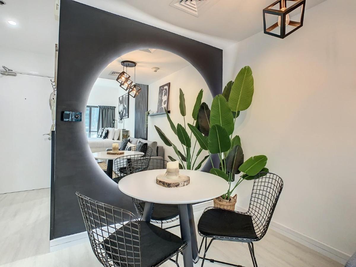 Luxury Modern Studio In Jlt With Amazing View & Rooftop Pool - Sleeps 3 دبي المظهر الخارجي الصورة